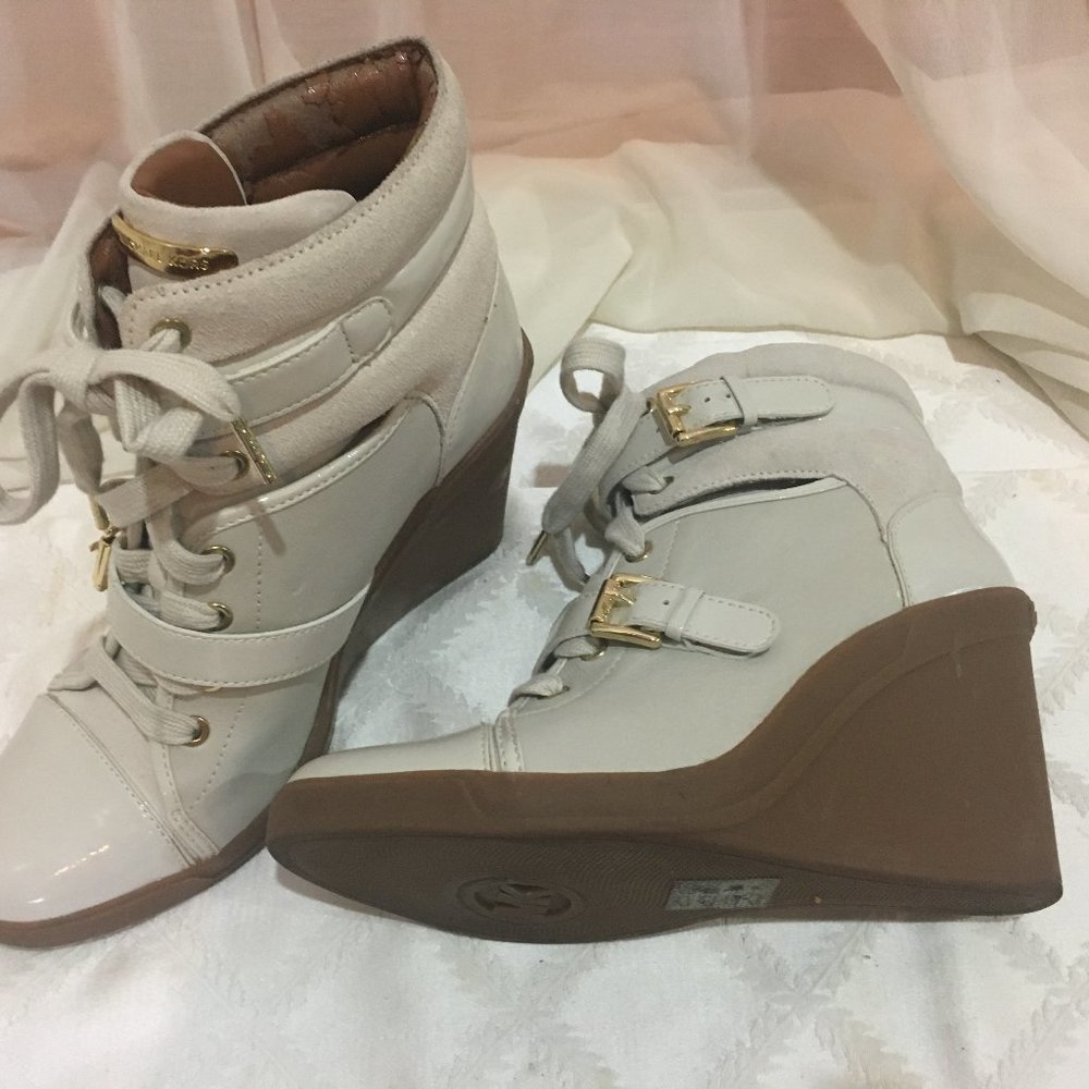 Michael Kors Leather Skid Wedge Bootie 9.5